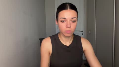 Snapshot of scarlet_daisy_ chatting on April 2026 07:06:02 AM Sophie online show from April 2026 07:06:02 AM