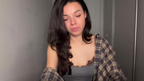Snapshot of scarlet_daisy_ chatting on April 2026 07:02:02 AM Sophie online show from April 2026 07:02:02 AM