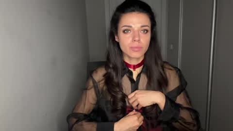 Snapshot of scarlet_daisy_ chatting on May 2026 07:17:01 AM Sophie online show from May 2026 07:17:01 AM