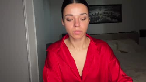 Snapshot of scarlet_daisy_ chatting on May 2026 07:03:01 AM Sophie online show from May 2026 07:03:01 AM
