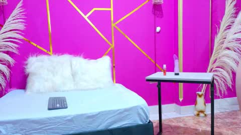 Snapshot of scarlet_dream5 chatting on February 2026 03:10:01 AM Scarlet online show from February 2026 03:10:01 AM