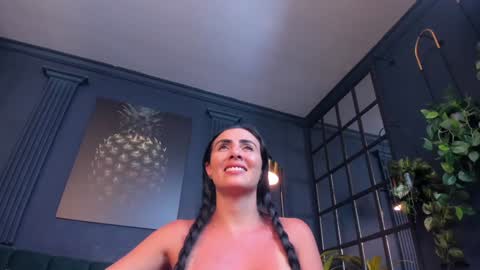 Scarlet Edwars online show from January 2025 10:39:01 PM