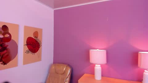 Scarlet Edwars online show from March 2025 12:12:01 PM