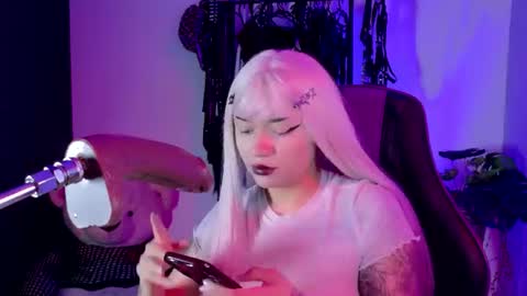 scarlet_gold online show from June 2026 08:35:01 PM