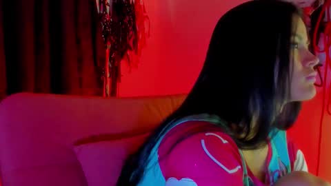 scarlet taylor kennedy online show from November 2025 09:40:01 PM