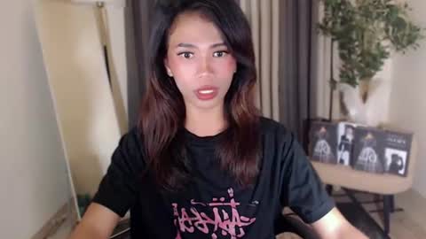 Snapshot of scarlet_kisses chatting on July 2026 10:32:02 AM Scarlet online show from July 2026 10:32:02 AM