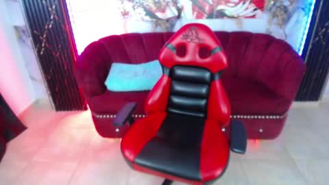 scarlet_rouse_m online show from May 2026 07:09:02 PM