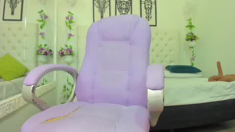 Isa online show from January 2025 04:37:02 PM