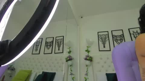 Isa online show from February 2025 11:21:01 AM