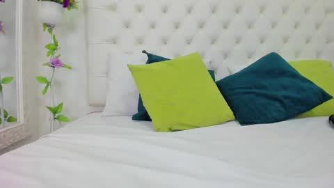 Isa online show from February 2025 02:23:02 PM