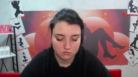 ScarletCargo online show from November 2025 06:47:02 AM