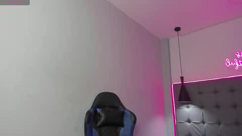 scarlet online show from February 2026 03:18:02 AM