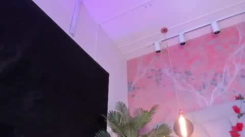 Snapshot of scarletdavis_ chatting on June 2026 12:05:02 PM Scarlet Dayana online show from June 2026 12:05:02 PM