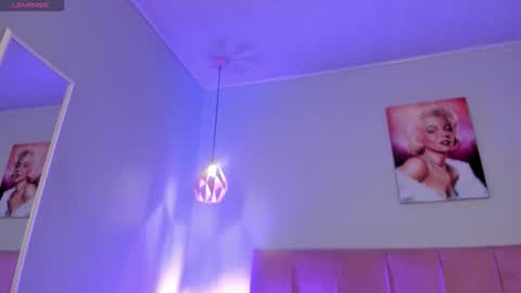 Scarlet  online show from March 2026 05:36:01 AM