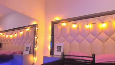 scarlethbigbug online show from January 2026 11:26:01 AM