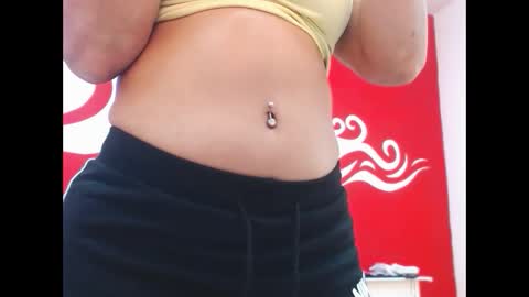 Scarleth online show from November 2025 06:01:02 PM