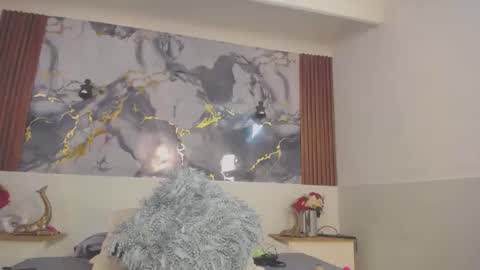 Scarleth online show from December 2025 02:01:01 PM