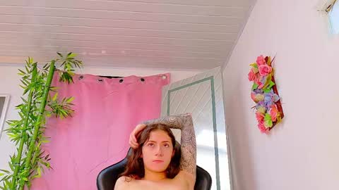 Snapshot of scarletjonesx chatting on June 2026 06:24:02 PM Denis online show from June 2026 06:24:02 PM