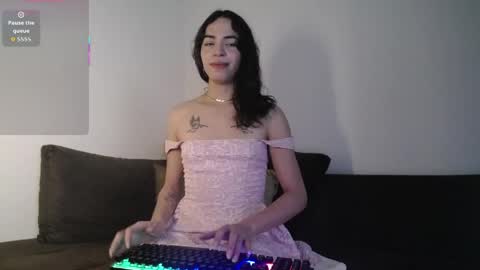 Scarlet online show from March 2026 08:46:01 PM