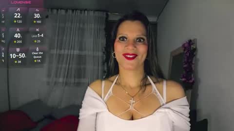 Snapshot of scarlett__m chatting on December 2025 09:51:02 AM Scarlett online show from December 2025 09:51:02 AM