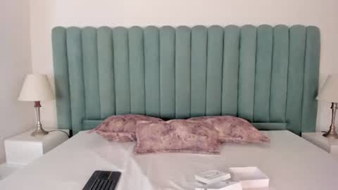 scarlett__noir online show from June 2026 11:40:02 PM
