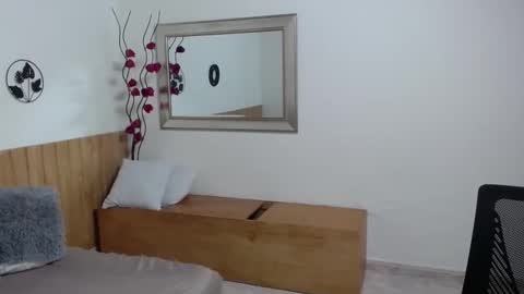 scarlett_adams__ online show from May 2026 12:44:01 PM