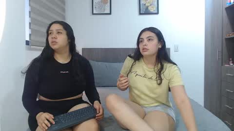 Scarlett and Jazmin online show from April 2026 10:57:01 AM