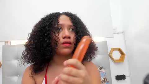 scarlett_fox20 online show from January 2025 03:09:01 PM