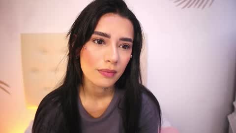 Lauren Scarlett online show from November 2025 07:46:02 PM