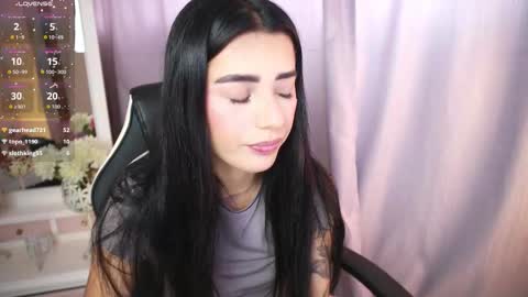 Lauren Scarlett online show from November 2025 08:41:02 PM