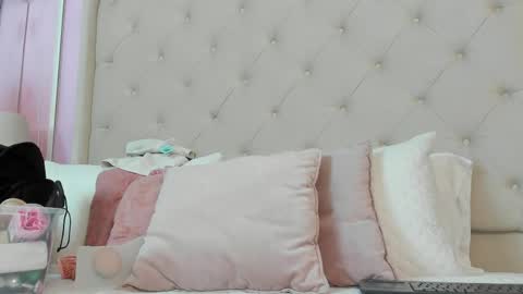 scarlett_leblanc_ online show from March 2026 12:28:01 PM