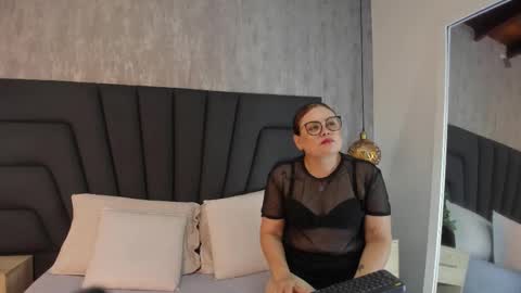 scarlett_monroe_1 online show from October 2025 11:31:02 AM