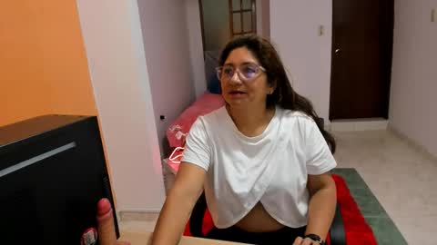 Snapshot of scarlett_mystic chatting on October 2025 01:56:01 PM Scarlett online show from October 2025 01:56:01 PM