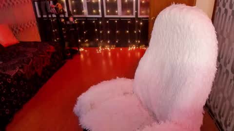 Snapshot of scarlett_ohara_1861 chatting on January 2025 06:28:01 PM Scarlett online show from January 2025 06:28:01 PM