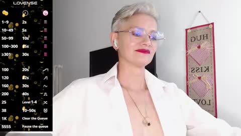 Scarlett online show from February 2025 02:57:02 AM