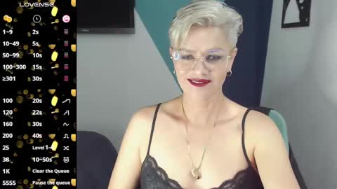 Scarlett online show from February 2025 11:26:01 PM