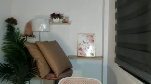 Snapshot of scarlett_sofia69 chatting on June 2026 04:41:02 AM online show from June 2026 04:41:02 AM