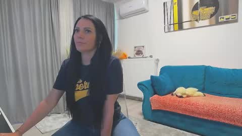 Scarlett online show from June 2026 04:25:01 AM