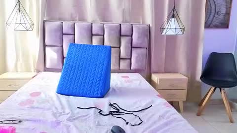 scarlettjonson_ online show from February 2026 01:21:02 PM