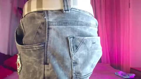 Snapshot of scarlettqueencs chatting on October 2025 03:40:02 AM Scarlett online show from October 2025 03:40:02 AM