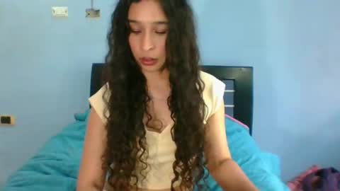 Nataly online show from May 2026 09:43:01 PM