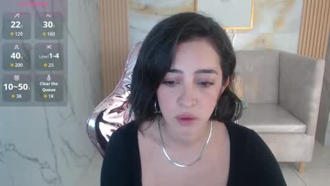 Scarlett  online show from October 2025 02:17:02 PM