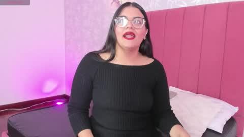 Snapshot of scarlettwhitmore chatting on November 2025 04:11:01 AM Scarlett Whitmore online show from November 2025 04:11:01 AM