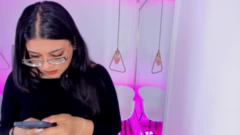 Snapshot of scarlettwhitmore chatting on December 2025 04:33:02 AM Scarlett Whitmore online show from December 2025 04:33:02 AM