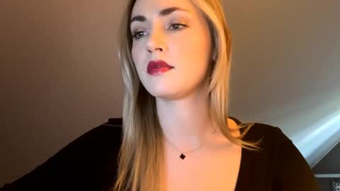 ScarlettxBlonde online show from May 2026 06:32:01 AM