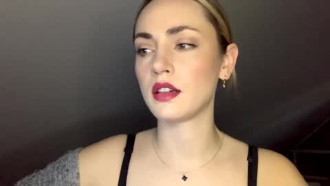 ScarlettxBlonde online show from May 2026 06:31:02 AM