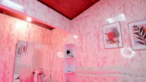 Scarlet online show from February 2026 02:49:02 AM