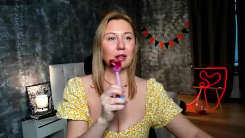 Samanta online show from October 2025 04:04:02 AM