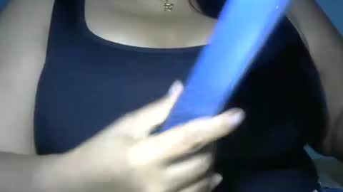 Snapshot of schoco_milf chatting on March 2026 01:42:01 AM mai latina online show from March 2026 01:42:01 AM