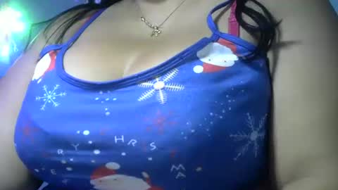 Snapshot of schoco_milf chatting on April 2026 12:02:01 PM mai latina online show from April 2026 12:02:01 PM